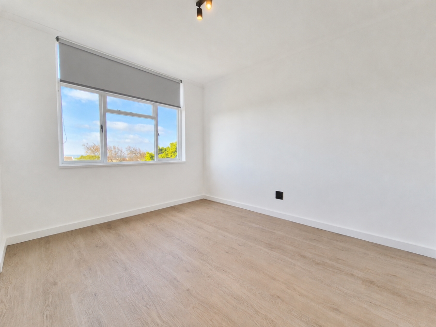 1 Bedroom Property for Sale in Wynberg Upper Western Cape